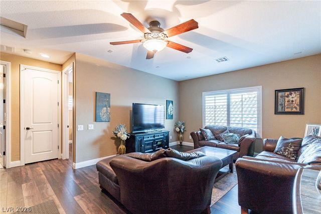 2893 Grande Arch Street, Henderson, NV 89044