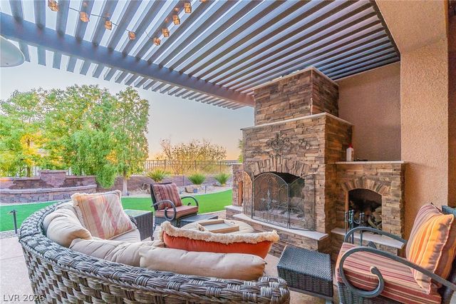 2893 Grande Arch Street, Henderson, NV 89044
