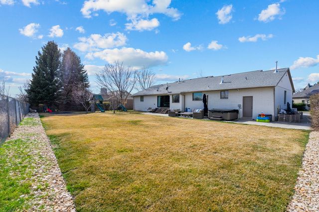 10686 N JERLING DR, Highland, UT 84003