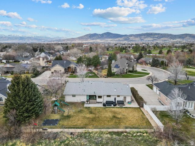 10686 N JERLING DR, Highland, UT 84003