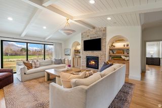 10686 N JERLING DR, Highland, UT 84003