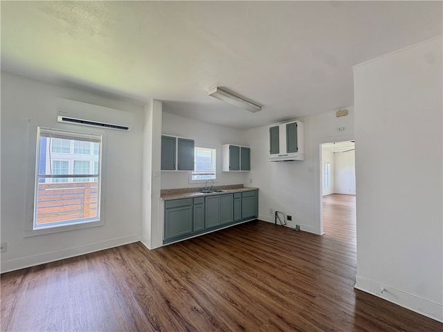 1613 6th St, Corpus Christi, TX 78404