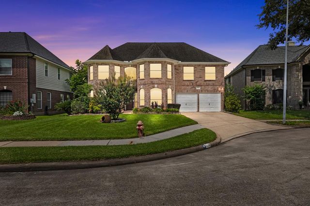 5110 Scottline Drive, Pasadena, TX 77505