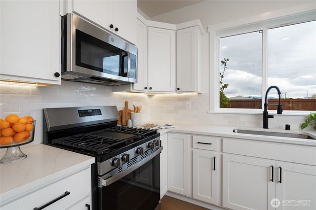 627 Legacy Way, Sedro Woolley, WA 98284