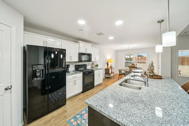 14321 S Harvard Place, Bixby, OK 74008