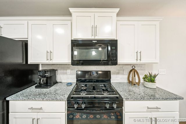 14321 S Harvard Place, Bixby, OK 74008