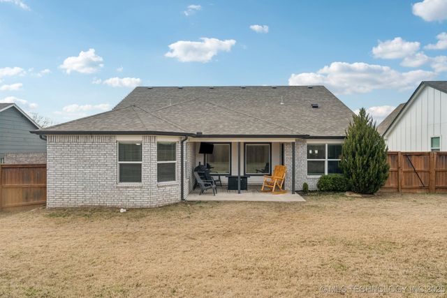 14321 S Harvard Place, Bixby, OK 74008