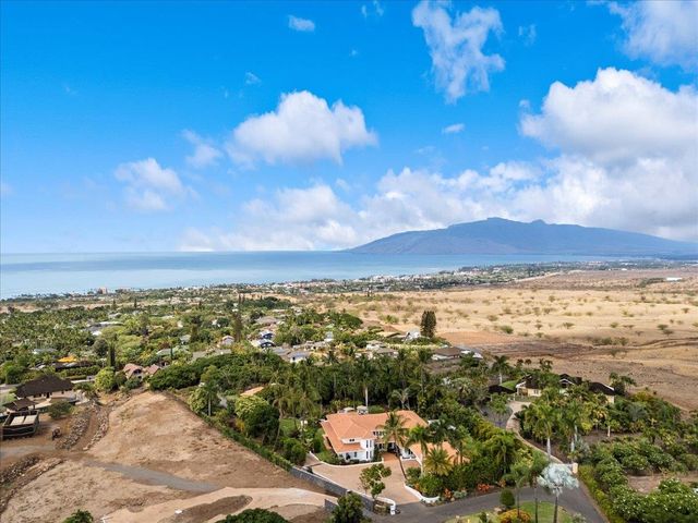 135 Kaimanu Pl, Kihei, HI 96753