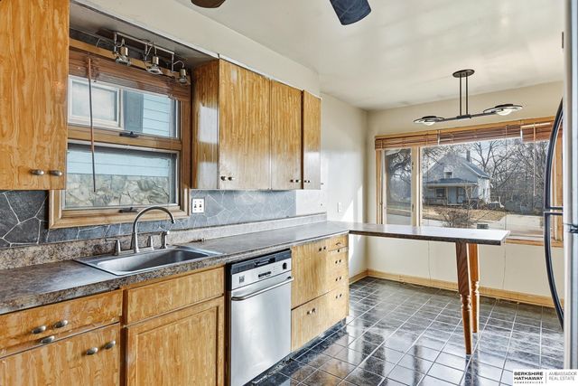 3420 N 42nd Street, Omaha, NE 68111