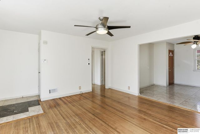 3420 N 42nd Street, Omaha, NE 68111