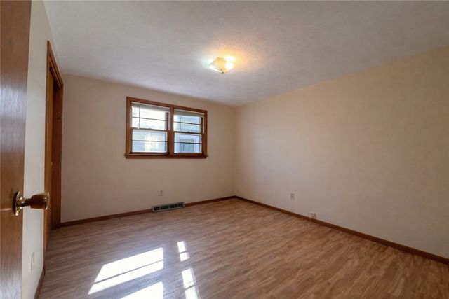 87 Pinehurst Avenue, Providence, RI 02908