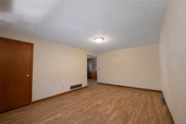 87 Pinehurst Avenue, Providence, RI 02908