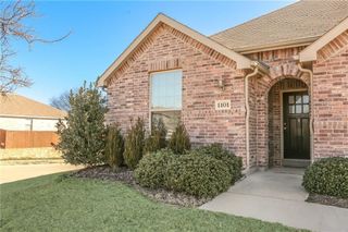 1101 Roadrunner Drive, Little Elm, TX 75068