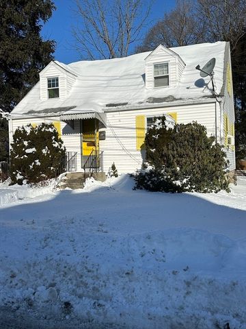 55 Bartley St, Wakefield, MA 01880
