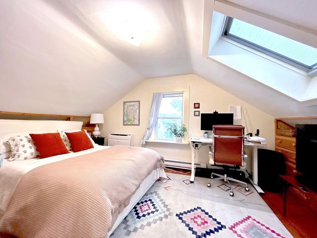 131 Carolina Ave, Boston, MA 02130