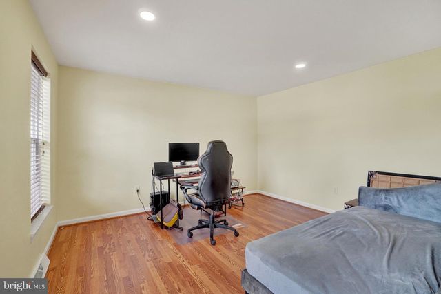 2236 BERNAYS DR, York, PA 17404