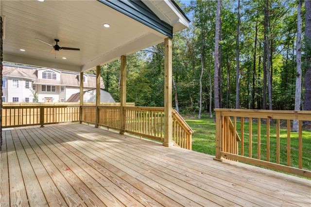 6 Landing CIR, Williamsburg, VA 23188