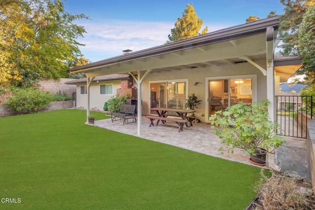 3641 Los Amigos Street, La Crescenta, CA 91214