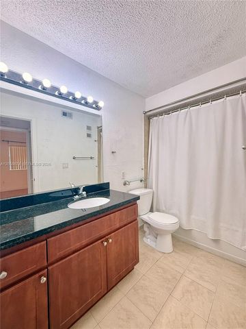 15570 SW 105th Ln 1706, Miami, FL 33196
