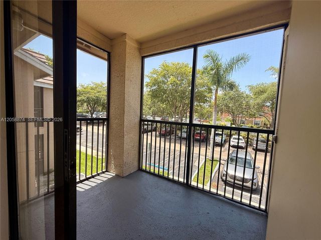 15570 SW 105th Ln 1706, Miami, FL 33196