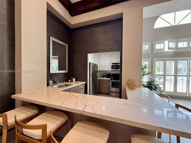 15570 SW 105th Ln 1706, Miami, FL 33196