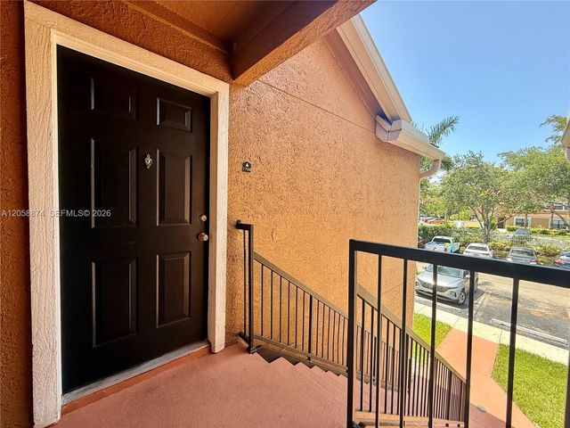 15570 SW 105th Ln 1706, Miami, FL 33196