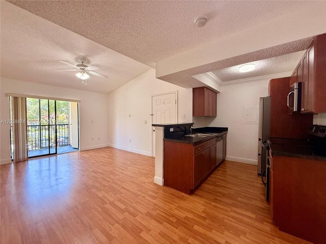 15570 SW 105th Ln 1706, Miami, FL 33196