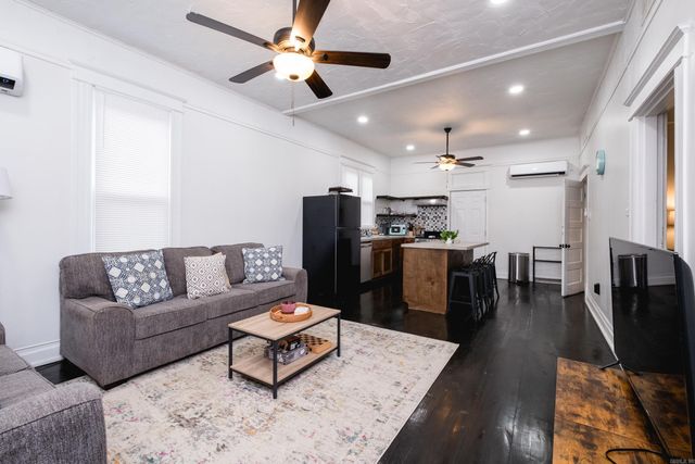 3523 W 10th Street, Little Rock, AR 72204