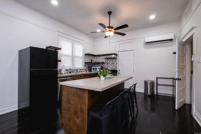 3523 W 10th Street, Little Rock, AR 72204