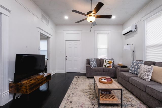 3523 W 10th Street, Little Rock, AR 72204