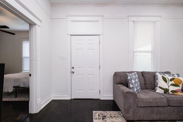 3523 W 10th Street, Little Rock, AR 72204