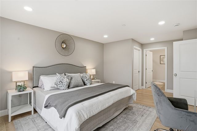 9 Joseph N Zenga Jr Boulevard 307, East Greenwich, RI 02818