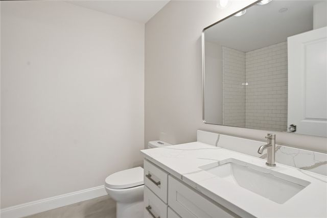 9 Joseph N Zenga Jr Boulevard 307, East Greenwich, RI 02818