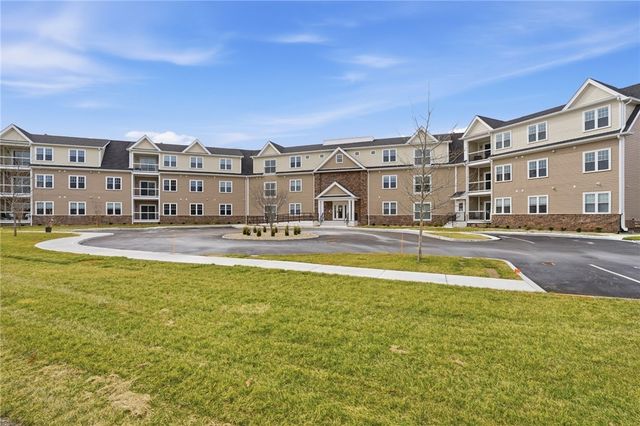 9 Joseph N Zenga Jr Boulevard 307, East Greenwich, RI 02818