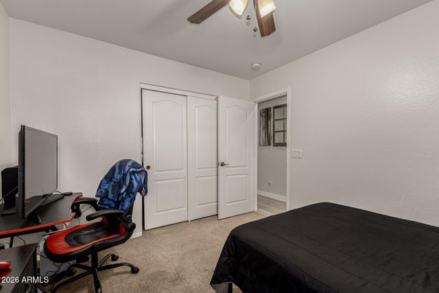 2521 W DARREL Road, Phoenix, AZ 85041