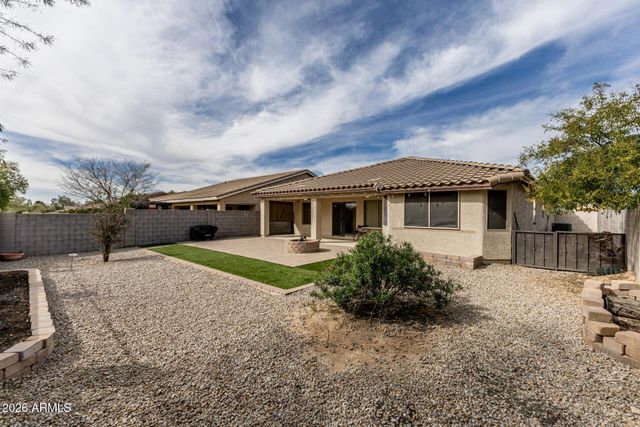 2521 W DARREL Road, Phoenix, AZ 85041