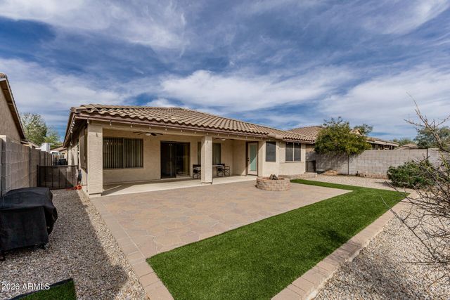 2521 W DARREL Road, Phoenix, AZ 85041