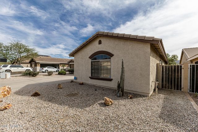 2521 W DARREL Road, Phoenix, AZ 85041