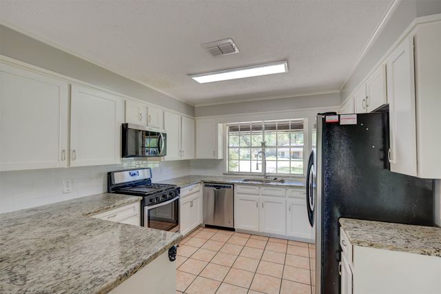 8113 Dogwood Trail, Haughton, LA 71037