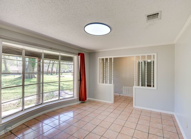 8113 Dogwood Trail, Haughton, LA 71037