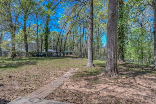 8113 Dogwood Trail, Haughton, LA 71037