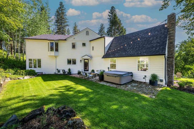 19009 N Little Spokane Dr, Colbert, WA 99005