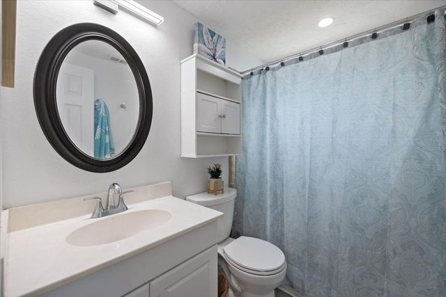 324 E GREEN STREET, Englewood, FL 34223