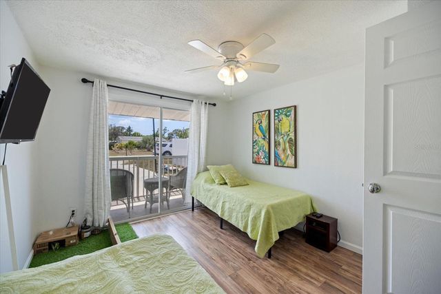 324 E GREEN STREET, Englewood, FL 34223