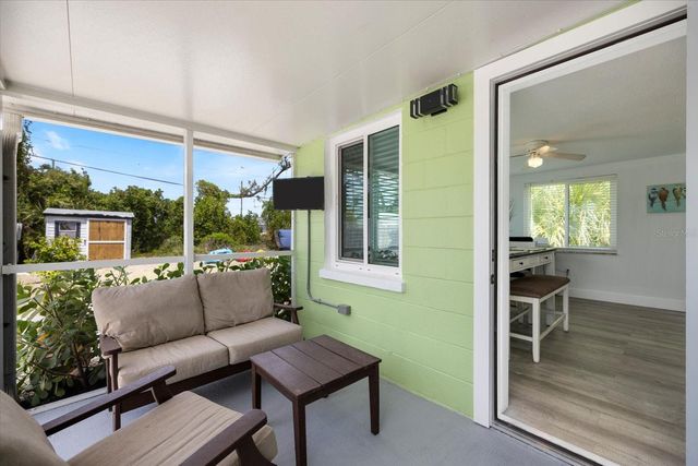 324 E GREEN STREET, Englewood, FL 34223