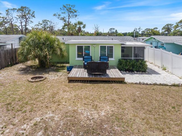 324 E GREEN STREET, Englewood, FL 34223