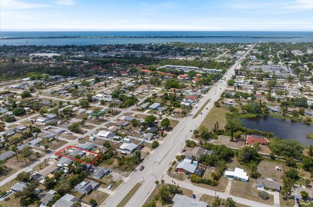 324 E GREEN STREET, Englewood, FL 34223