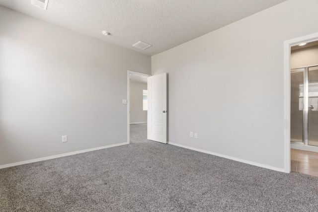 10671 Savoya Lane SW, Albuquerque, NM 87121