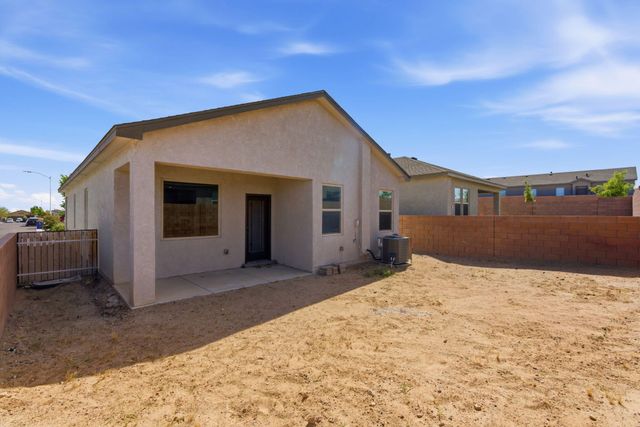 10671 Savoya Lane SW, Albuquerque, NM 87121