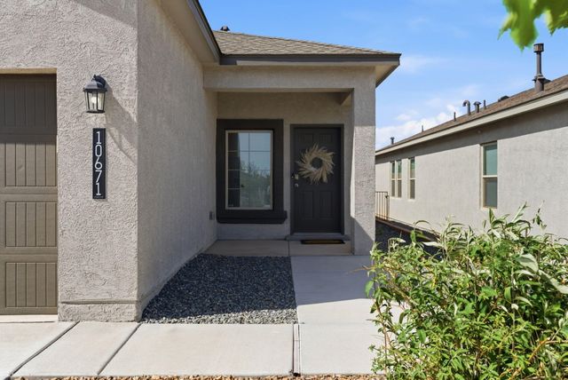 10671 Savoya Lane SW, Albuquerque, NM 87121